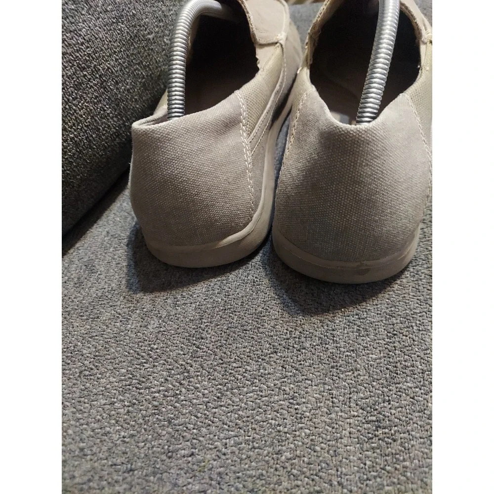 Crocs Mens Slip-on Triple Comfort Shoes  Tan Khaki Canvas Size M 12 Shoes Dress